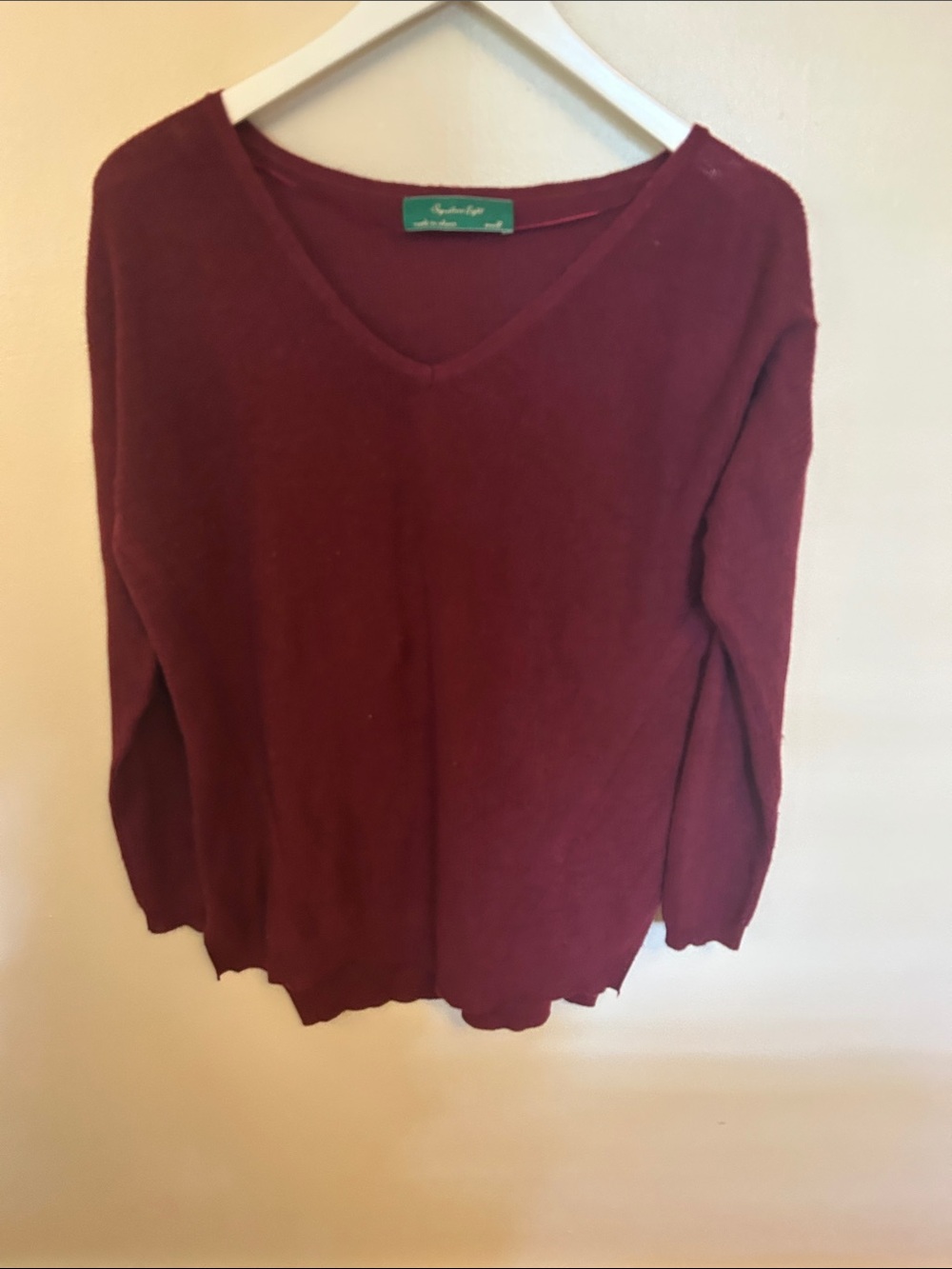 Signature Women's V-Neck Sweater in Burgundy